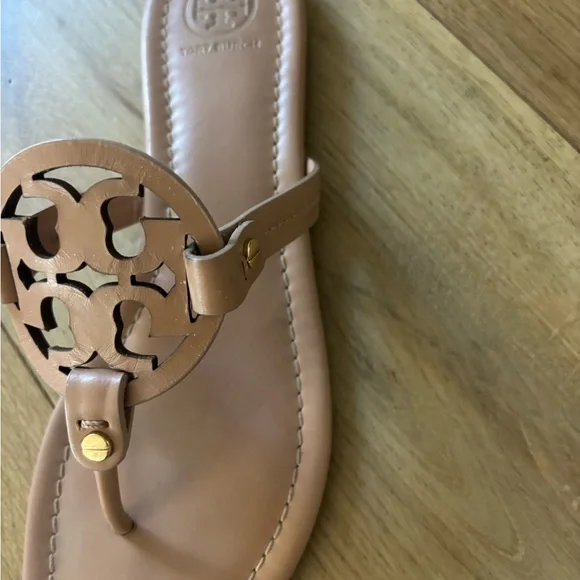 Tory Burch Tan Sandals - Picture 5 of 10